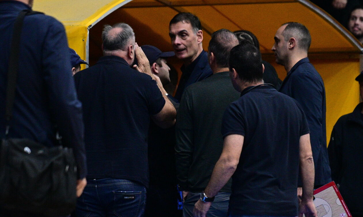 Ο Μπαρτζώκας μίλησε για το επεισόδιο με οπαδό του Περιστερίου