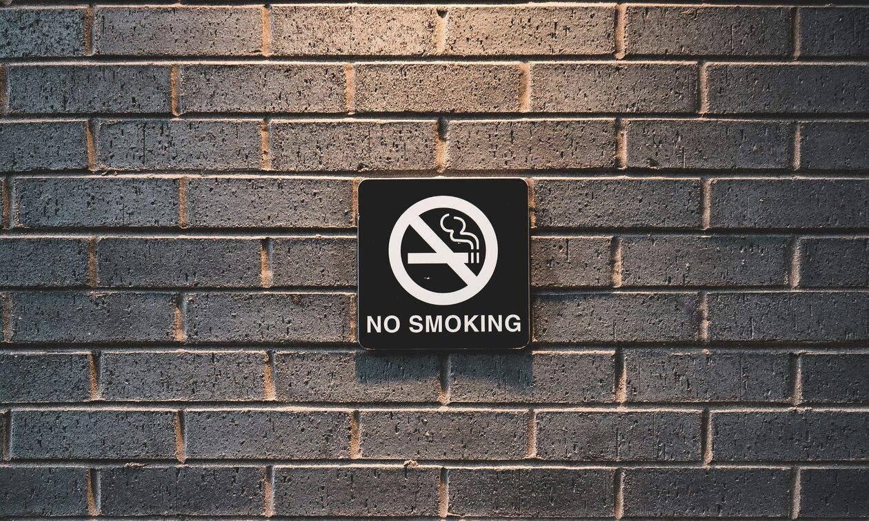 Κάπνισμα: Πώς θα καταφέρετε να το κόψετε από τη νέα χρονιά