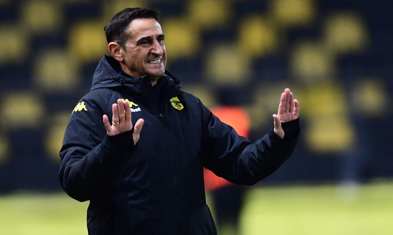 Χιμένεθ: «Έχω κάνει τις προτάσεις μου για τις μεταγραφές»