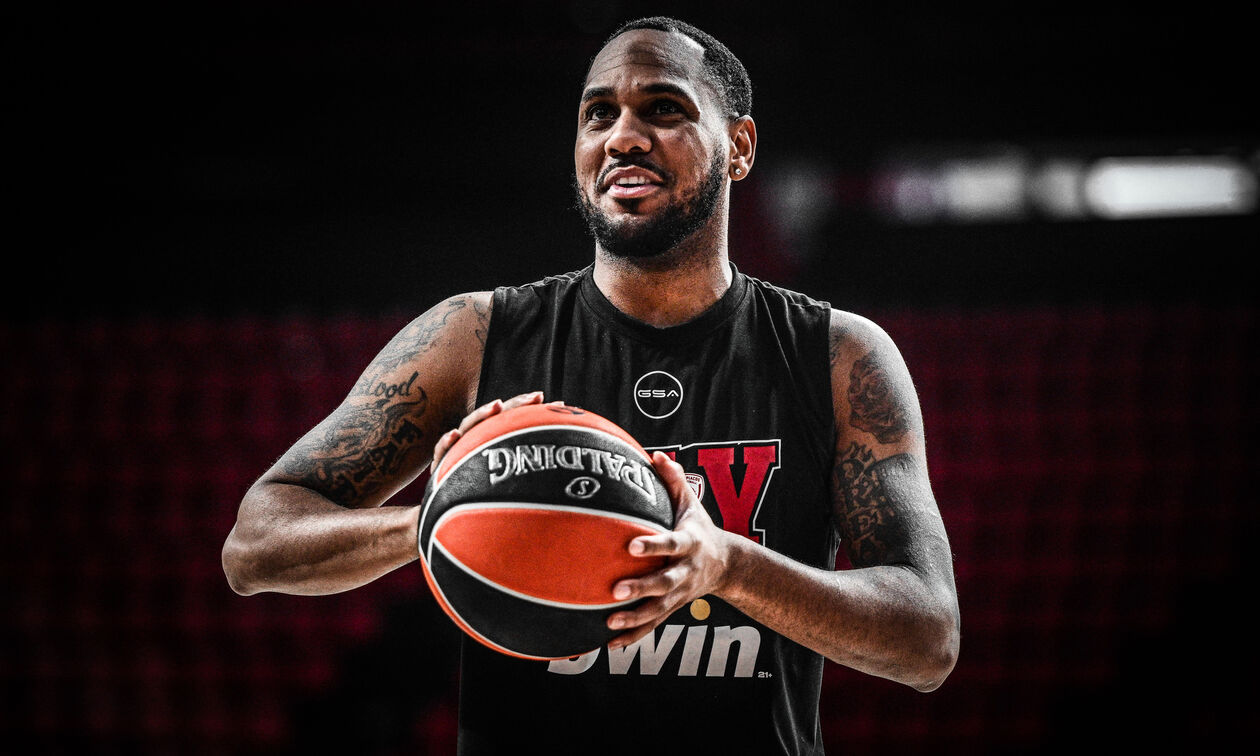 Ολυμπιακός: Ο Μόρις γνώρισε τους νέους συμπαίκτες του και προπονήθηκε με την ομάδα (pics)