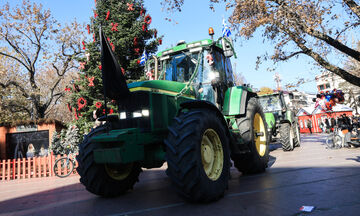 Αγρότες: Κρίσιμη η σύσκεψη της Πανελλαδικής Επιτροπής για τα μπλόκα - Συνεχίζονται οι κινητοποιήσεις