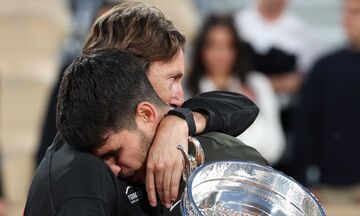  Κάρλος Αλκαράθ: Οι λόγοι του διαζυγίου με τον Φερέρο και τα ερωτηματικά