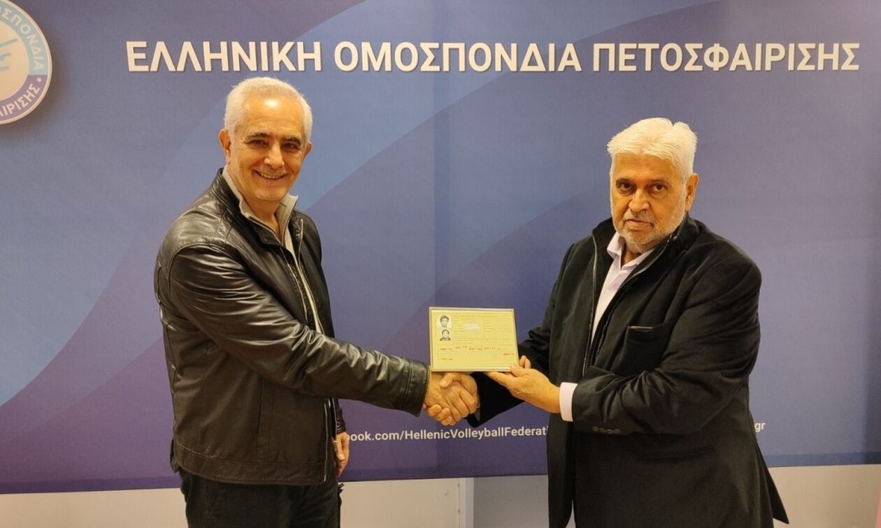 Ο Σωκράτης Αλαφούζος στα γραφεία της ΕΟΠΕ