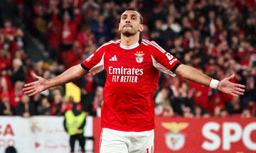 Μπενφίκα: Πενηντάρισε ο Παυλίδης (vid)