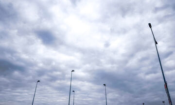 Καιρός: Λίγες νεφώσεις που βαθμιαία θα αυξηθούν και θα σημειωθούν τοπικές βροχές