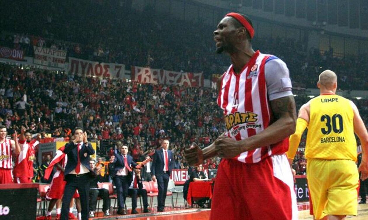 «Κατηγορώ» Πέτγουει για Ναν