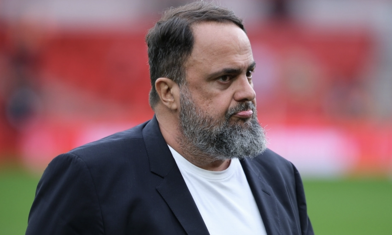  Νότιγχαμ Φόρεστ: Με πρόταση Μαρινάκη κερκίδα του City Ground παίρνει το όνομα του Τζον Ρόμπερτσον 