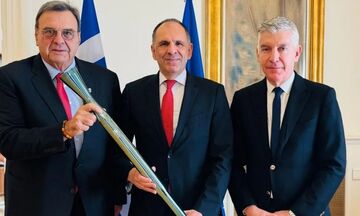 EOE: Παρουσίαση του Ελληνικού Ολυμπιακού Σπιτιού στον Υπουργό Εξωτερικών Γιώργο Γεραπετρίτη
