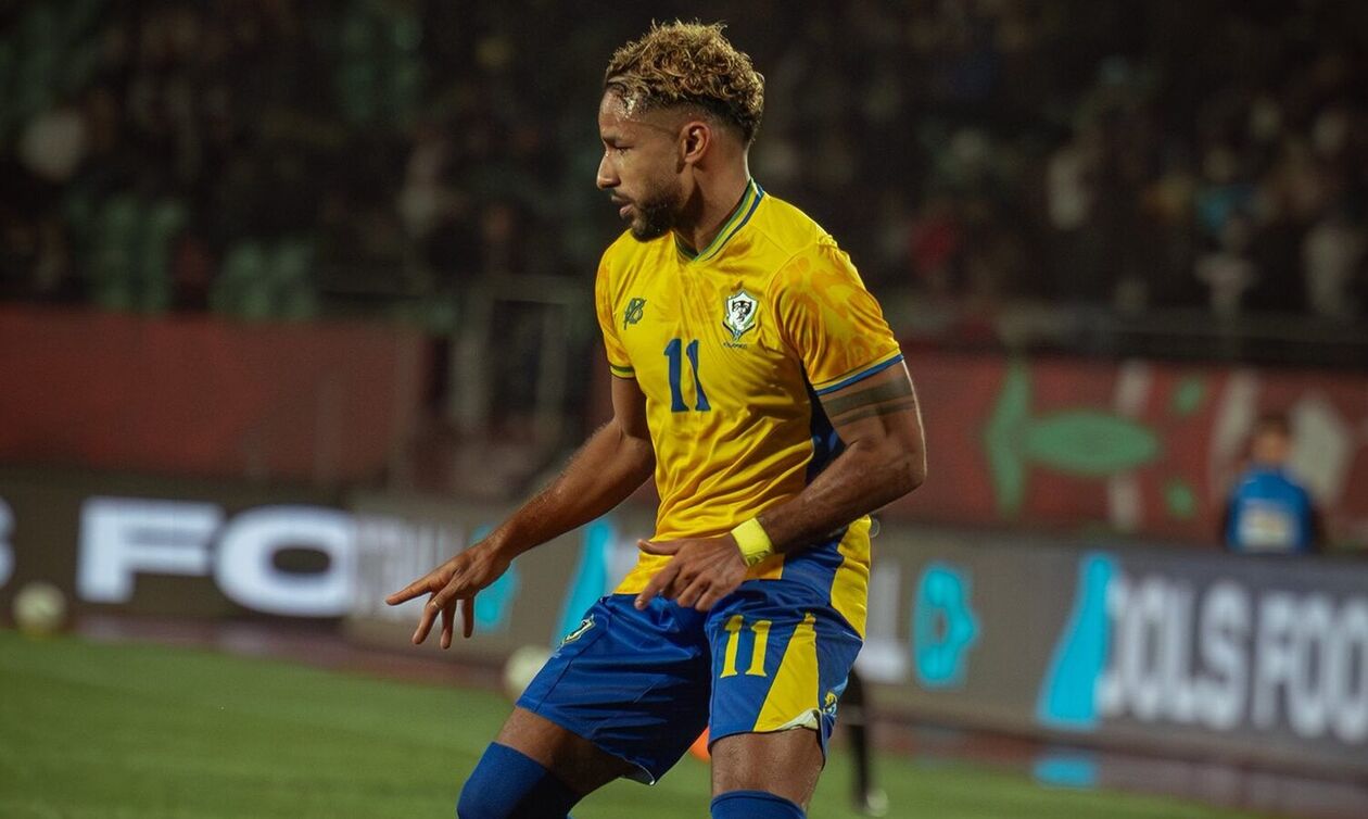 ΦΩΣ στο Στοίχημα: Με την παρέα του Ομπαμεγιάνγκ  