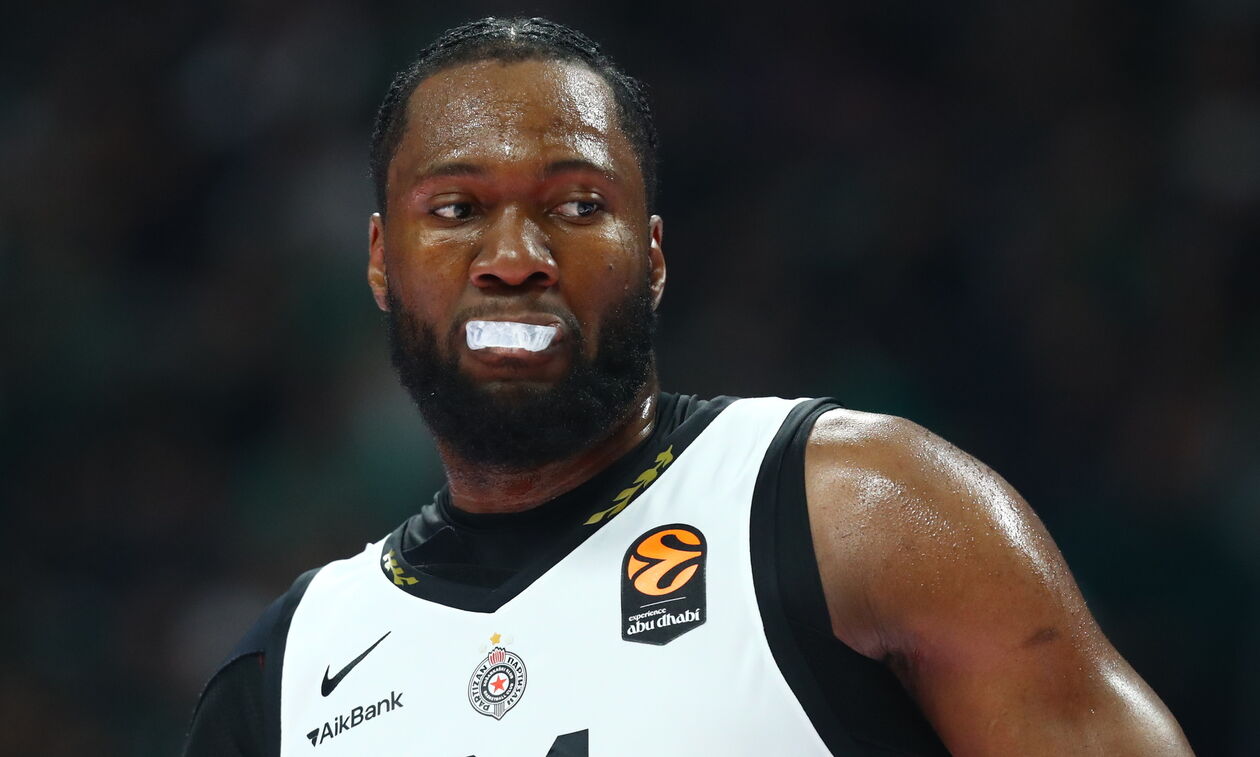 Φερνάντο για αποχώρηση Τζόουνς: «Πρώτη φορά ακούω, θα συνεχίσουμε να βασιζόμαστε πάνω του»