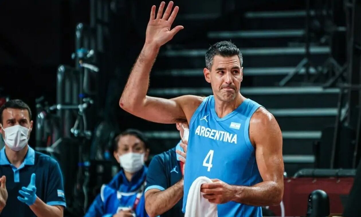 Ο Σκόλα καταγγέλλει ότι τον κλώτσησαν στη φυσούνα στο Τραπάνι - Βαρέζε