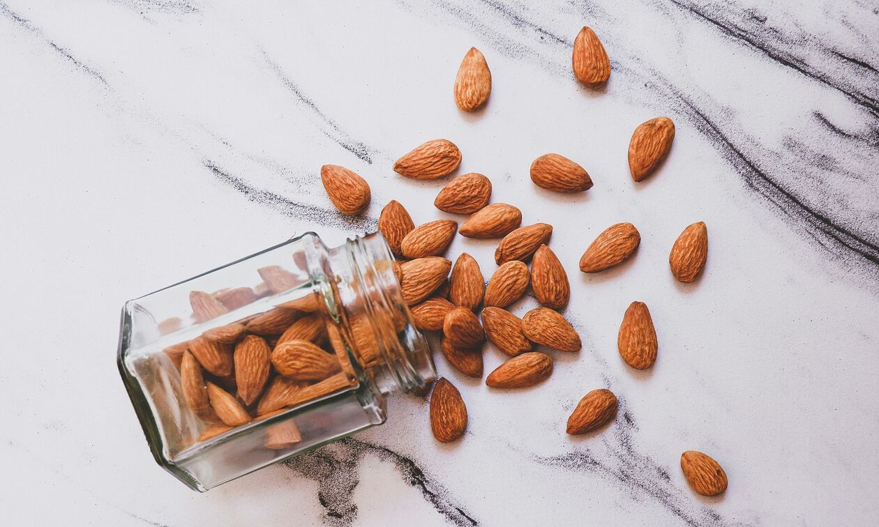 Βιταμίνη Ε: 8 τροφές που θωρακίζουν το ανοσοποιητικό και κάνουν καλό σε δέρμα, μάτια και μαλλιά