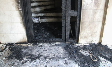 Κόρινθος: Νεκρή ηλικιωμένη ανασύρθηκε από το σπίτι της κατά τη διάρκεια πυρκαγιάς