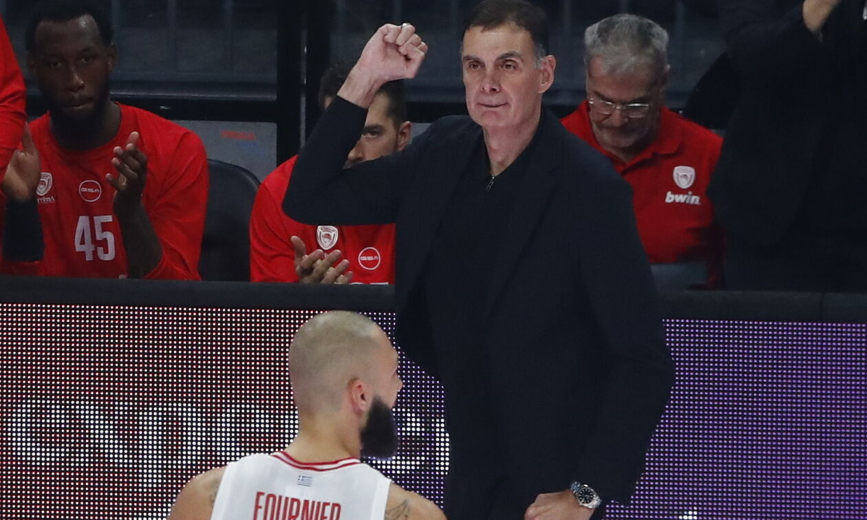 Μπαρτζώκας: «Κανείς δεν αμφισβητεί την ποιότητα του Βεζένκοφ - Ο Ναν ήταν λες κι έπαιζε μόνος του»