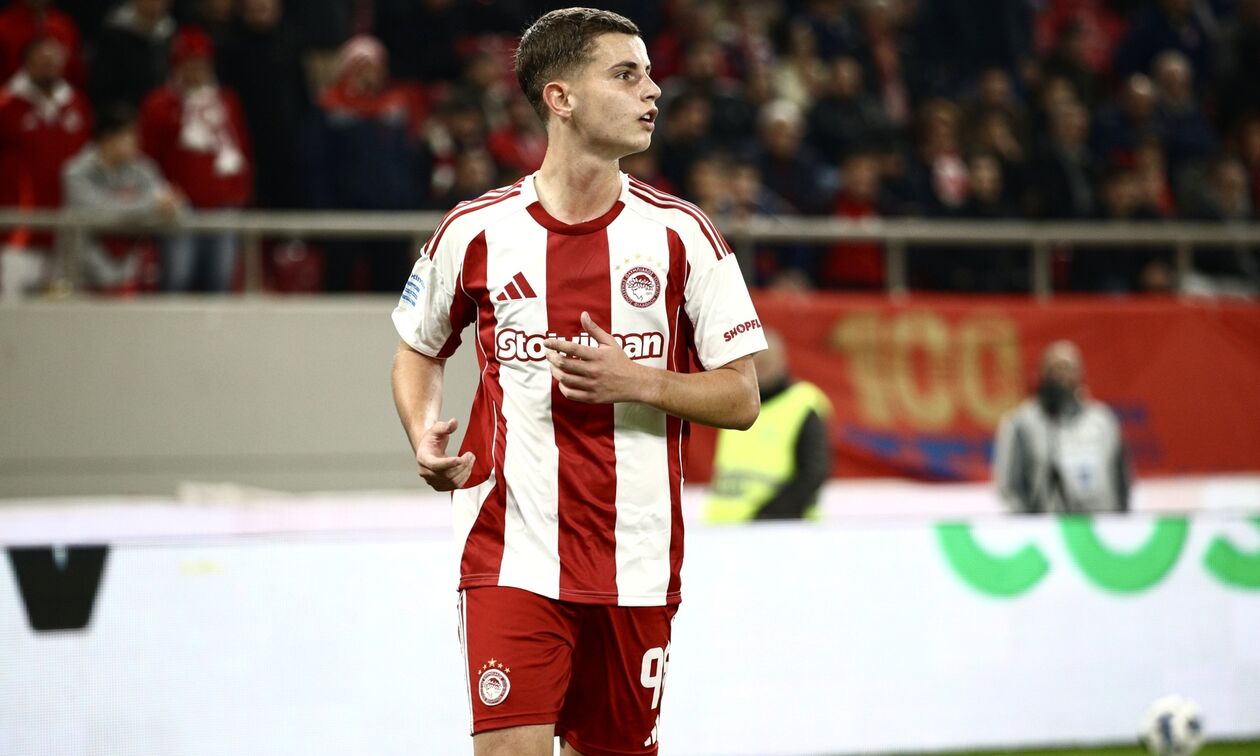 Η Μάντσεστερ Γιουνάιτεντ εξετάζει τον Χρήστο Μουζακίτη για το καλοκαίρι, σύμφωνα με το SkySports