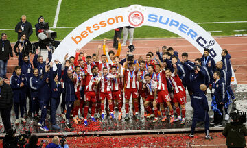 Ολυμπιακός: Οι πανηγυρισμοί στα αποδυτήρια (vid)