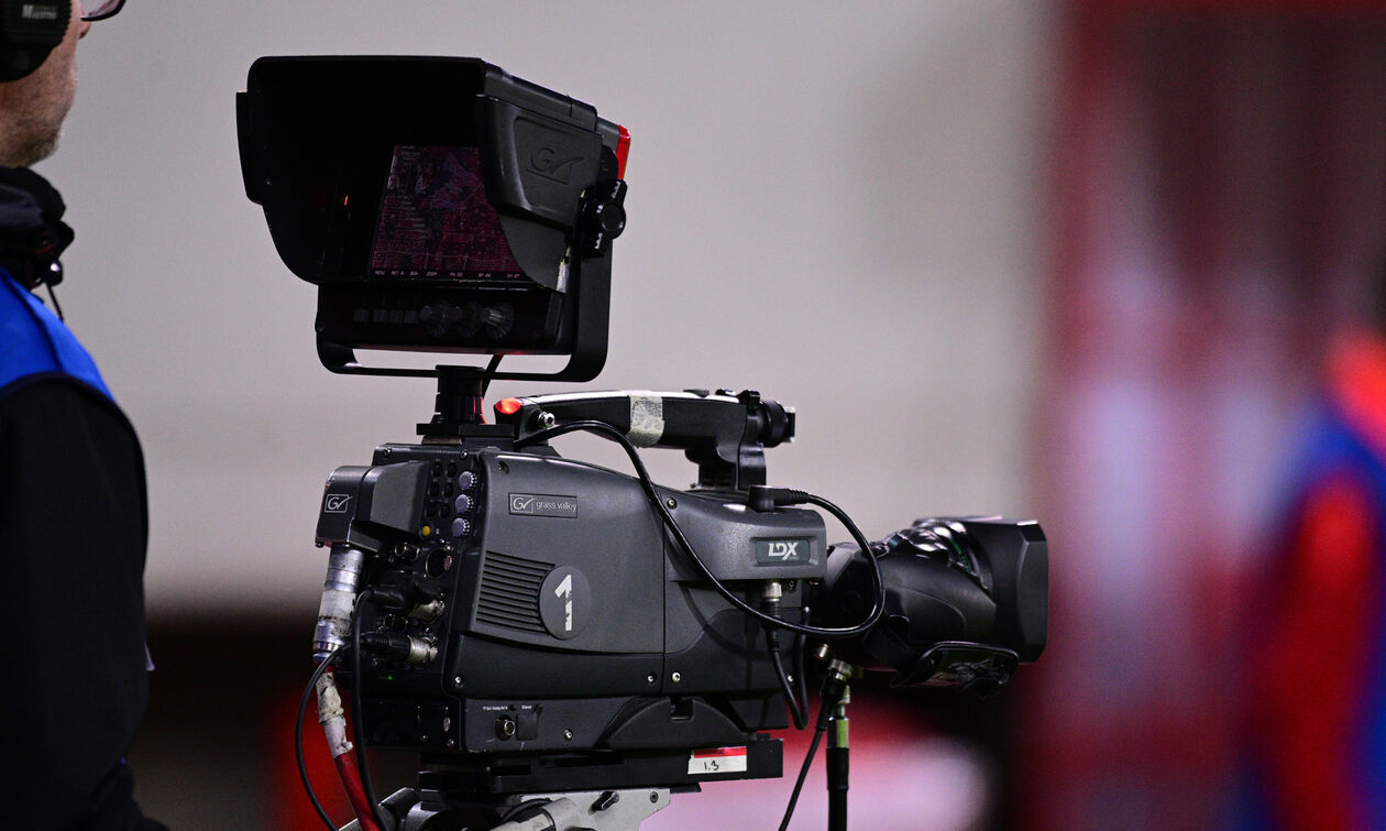 Τηλεόραση: Οι αθλητικές μεταδόσεις της Κυριακής (4/1) με Άρης - Ολυμπιακός και Ολυμπιακός - ΠΑΟΚ