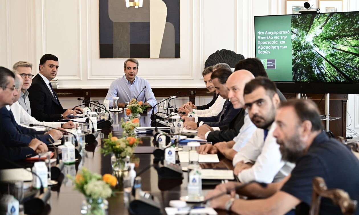 Μέγαρο Μαξίμου: Έκτακτη σύσκεψη υπό τον πρωθυπουργό για το αγροτικό