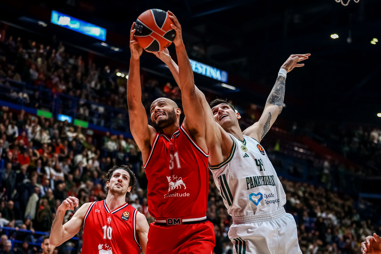 Αρμάνι Μιλάνο: Πρόβλημα με Σιλντς 