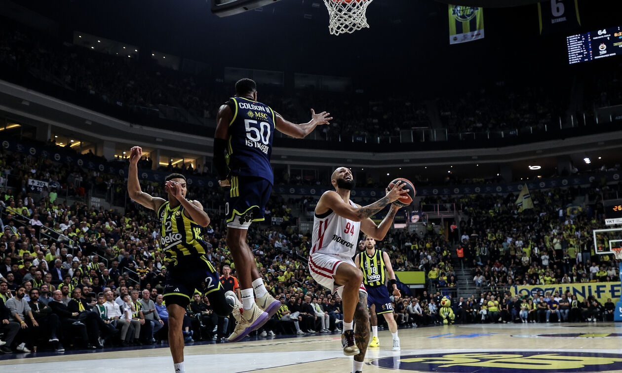 Πάρτε ομπρέλες, βρέχει αλήθειες, τρίποντα και ειρωνείες 