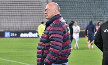 Μπέος κατά Λανουά: «Η καλύτερη λύση είναι η παραίτησή του»