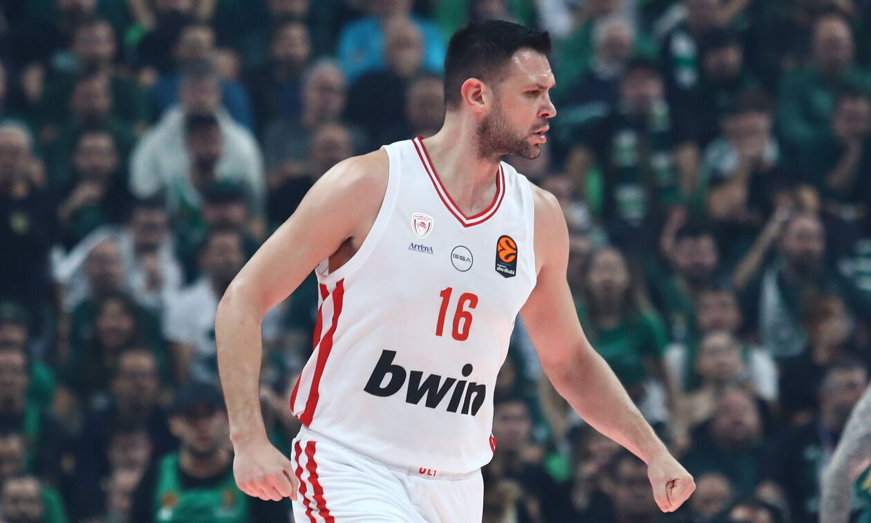 Ολυμπιακός: Ο Παπανικολάου για Μόντε Μόρις και Ταϊρίκ Τζόουνς