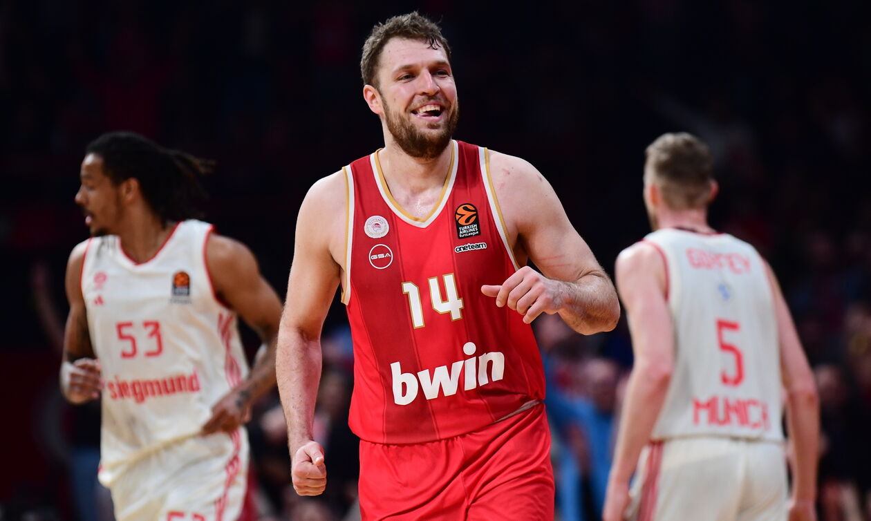 364 μέρες μετά τη ραψωδία του Βεζένκοφ...