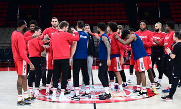 Ολυμπιακός: Στη 12άδα Τζόουνς, Μιλουτίνοφ και Ουόρντ - Εκτός Νιλικίνα, Μακ Κίσικ