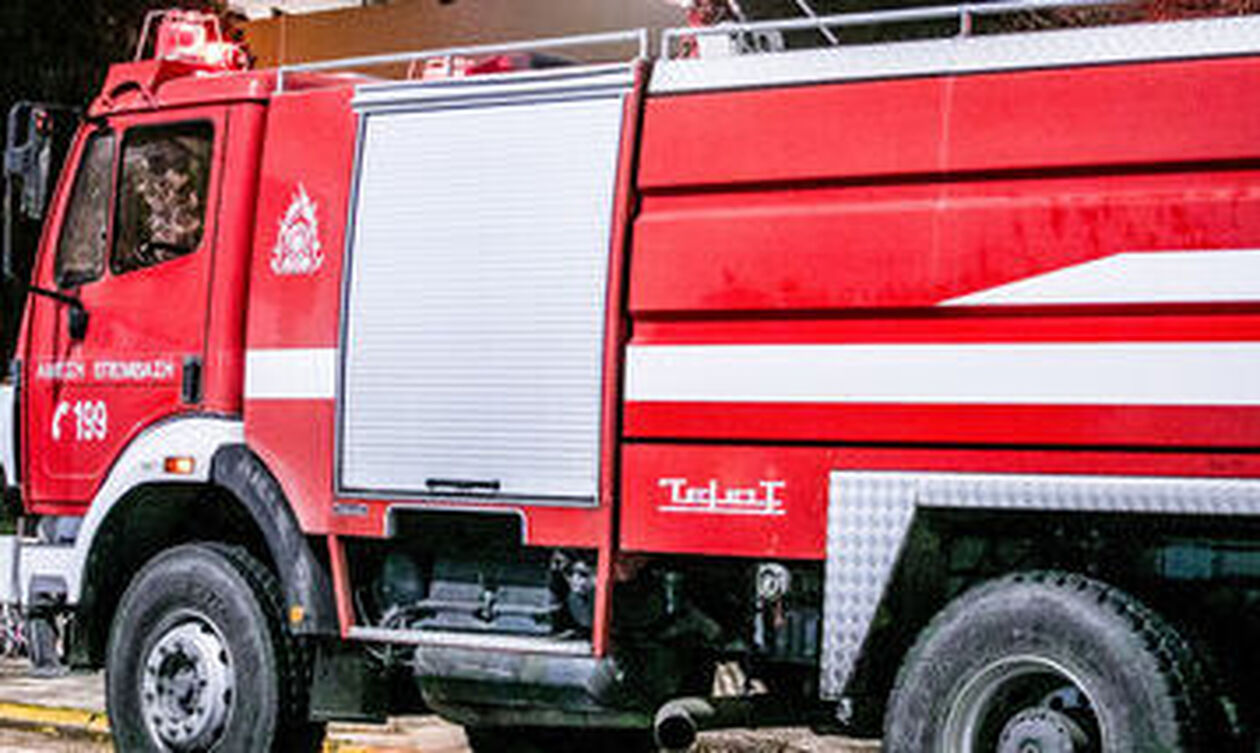 Φωτιά σε διαμέρισμα στο Περιστέρι