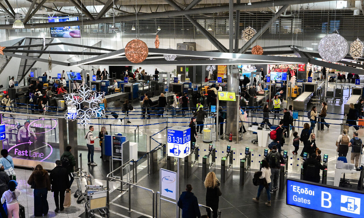 Κλειστά τα αεροδρόμια Κέρκυρας και Σαντορίνης λόγω εργασιών