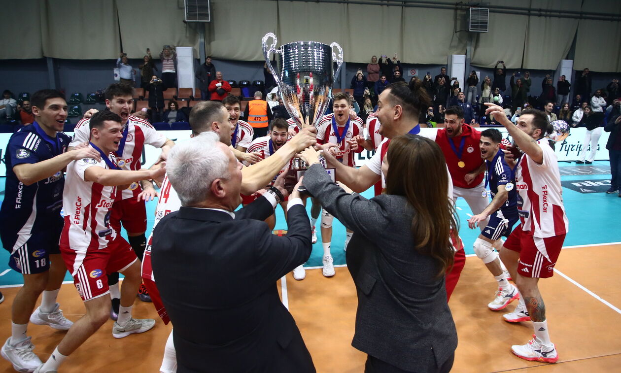 Ολυμπιακός: «Δεν τα παρατάμε ποτέ»