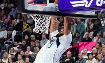 Μάβερικς: Δεν χειρουργείται ο Ντέιβις 