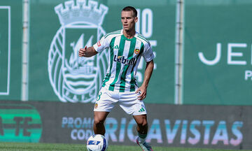 Επιστρέφει στον Ολυμπιακό ο Μπακούλας