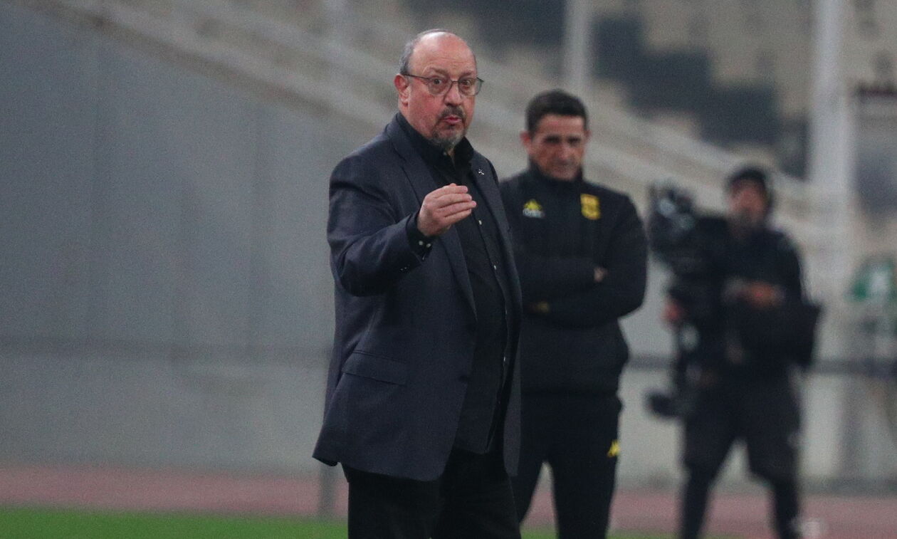 Μπενίτεθ: «Θα πάμε με αυτοπεποίθηση κόντρα στην ΑΕΚ»