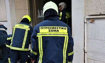 Πέραμα: Yπό μερικό έλεγχο η πυρκαγιά που ξέσπασε στα Καζάνια