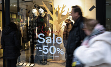 Ανοιχτά τα μαγαζιά την πρώτη Κυριακή των εκπτώσεων 