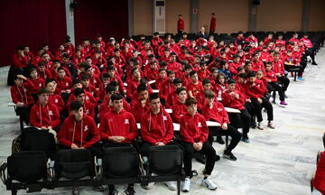 Η Ακαδημία του Ολυμπιακού βράβευσε τα «αστέρια» της