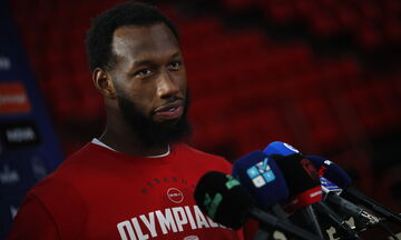 Ντόντα Χολ: «Πολύ καλή για όλους η συνύπαρξη με Μιλουτίνοφ και Τζόουνς»