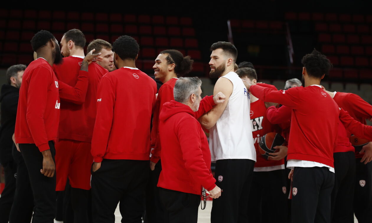 Ολυμπιακός: «Γεμάτος» μετά από καιρό και ο... γλυκός πονοκέφαλος με τους τρεις ψηλούς