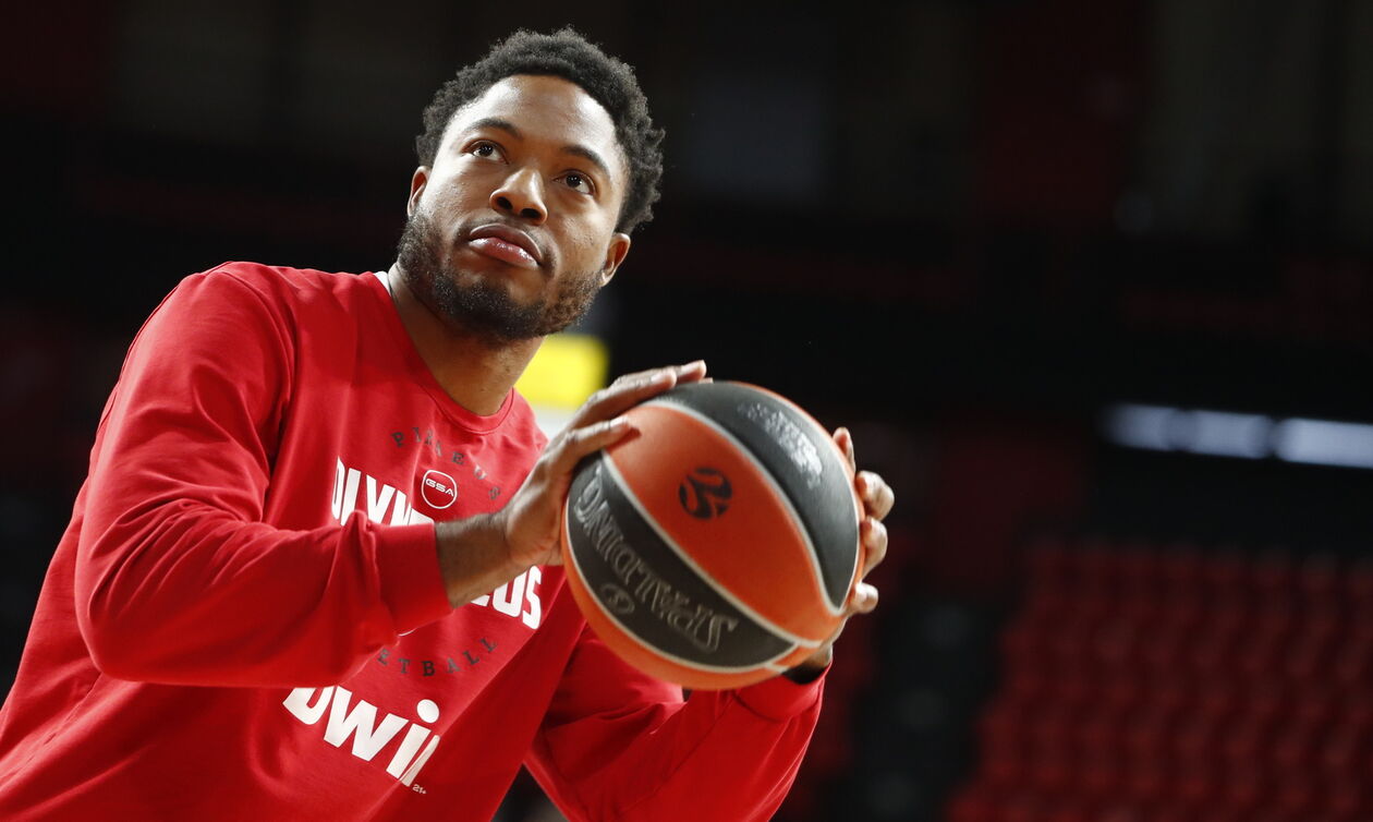 Τζόουνς: «Αγαπώ το περιβάλλον που βρίσκομαι τώρα»