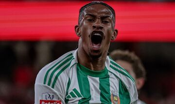 Αποσύρθηκε η Μπενφίκα από τον Αντρέ Λουίζ