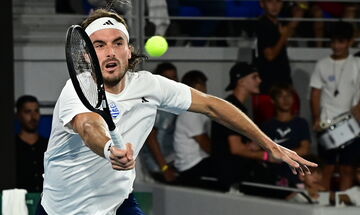 Τσιτσιπάς: «Χαρούμενος για τα τρία τελευταία σετ»