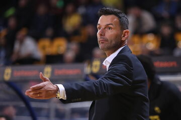 Μίλιτσιτς: «Δεν είχαμε ενέργεια στο πρώτο ημίχρονο - Επιστρέψαμε στο δεύτερο»