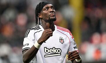 Άστον Βίλα: Περνάει ιατρικά και υπογράφει ο Έιμπραχαμ