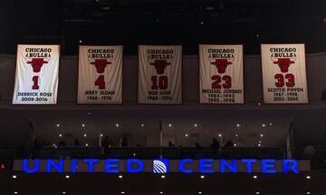 NBA: Ο Λούκα πλήγωσε την πρώην ομάδα του, αποσύρθηκε η φανέλα με το 1 του Ρόουζ (vid)