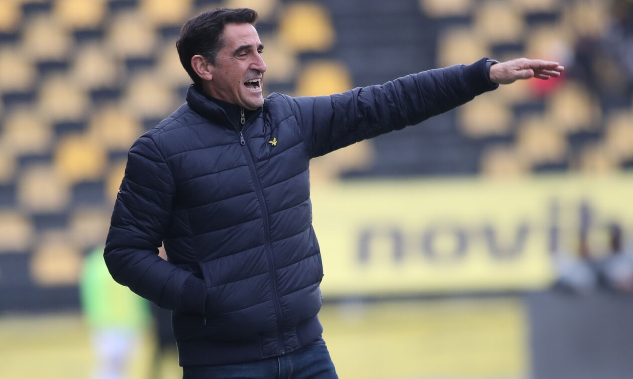 Χιμένεθ: «Απαγορεύεται να είμαστε τόσο αθώοι και αφελείς» 