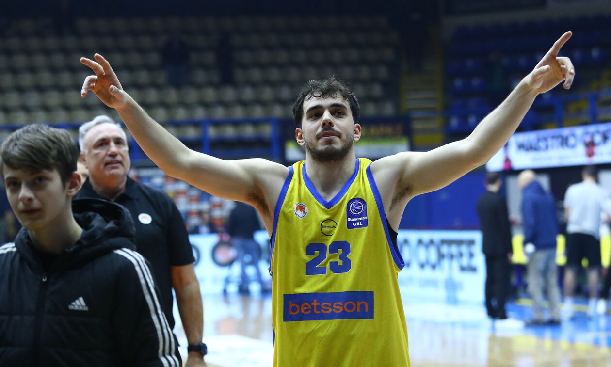 Παπαδάκης: «Αν συνεχίσουμε τη σκληρή δουλειά που κάνουμε, μόνο όμορφα πράγματα μπορούν να συμβούν»