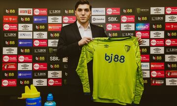 Κι επίσημα στη Μπόρνμουθ ο Χρήστος Μανδάς