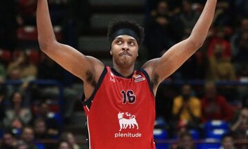 ΛεΝτέι: «Το αίμα μου θα είναι για πάντα ασπρόμαυρο»