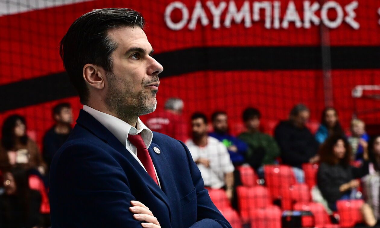 Βουρδέρης: «Ευχαριστημένοι με τον Σέντλατσεκ, έχει προσαρμοστεί αρκετά καλά»